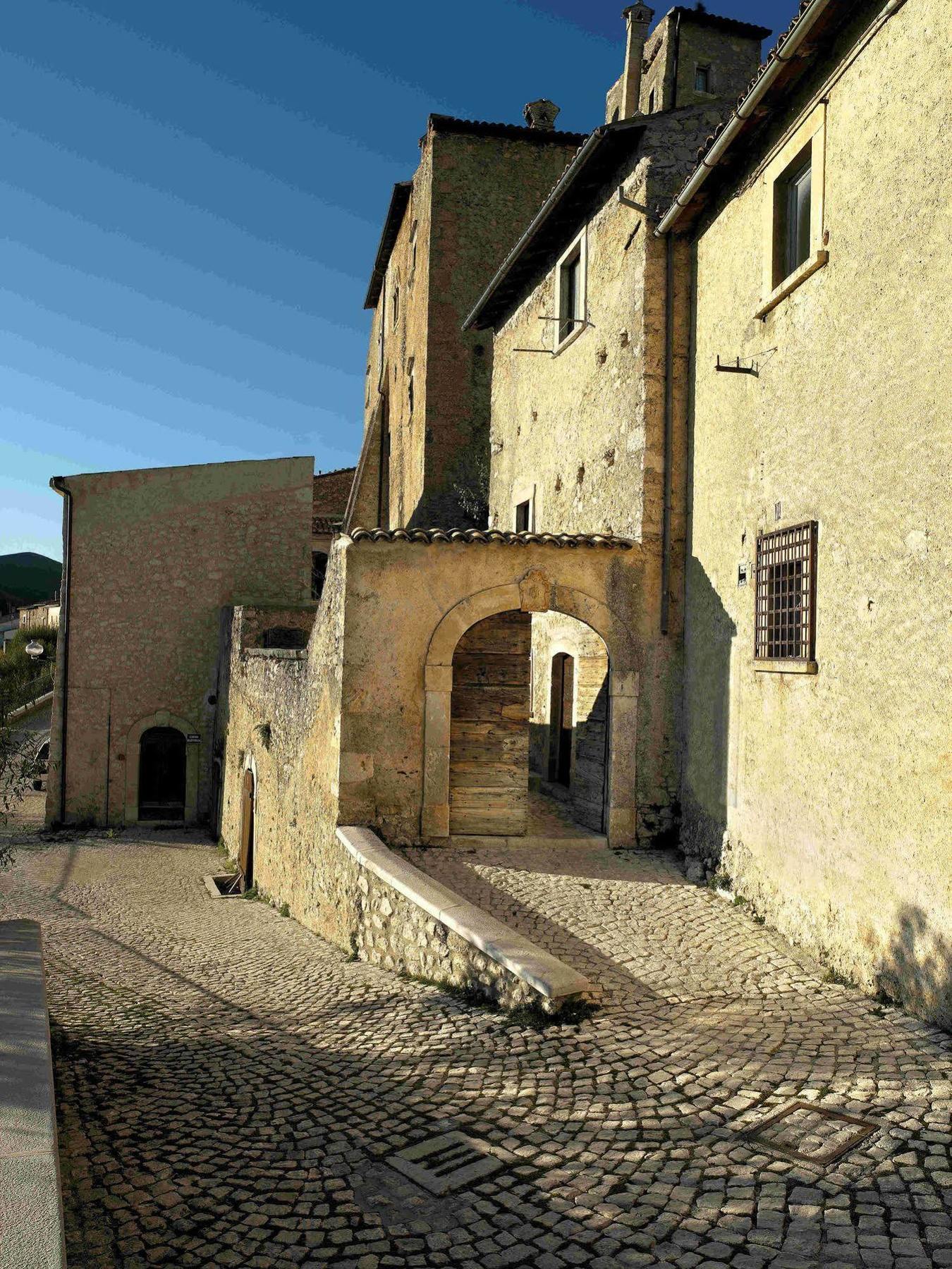 Sextantio Albergo Diffuso Santo Stefano Di Sessanio Exterior foto